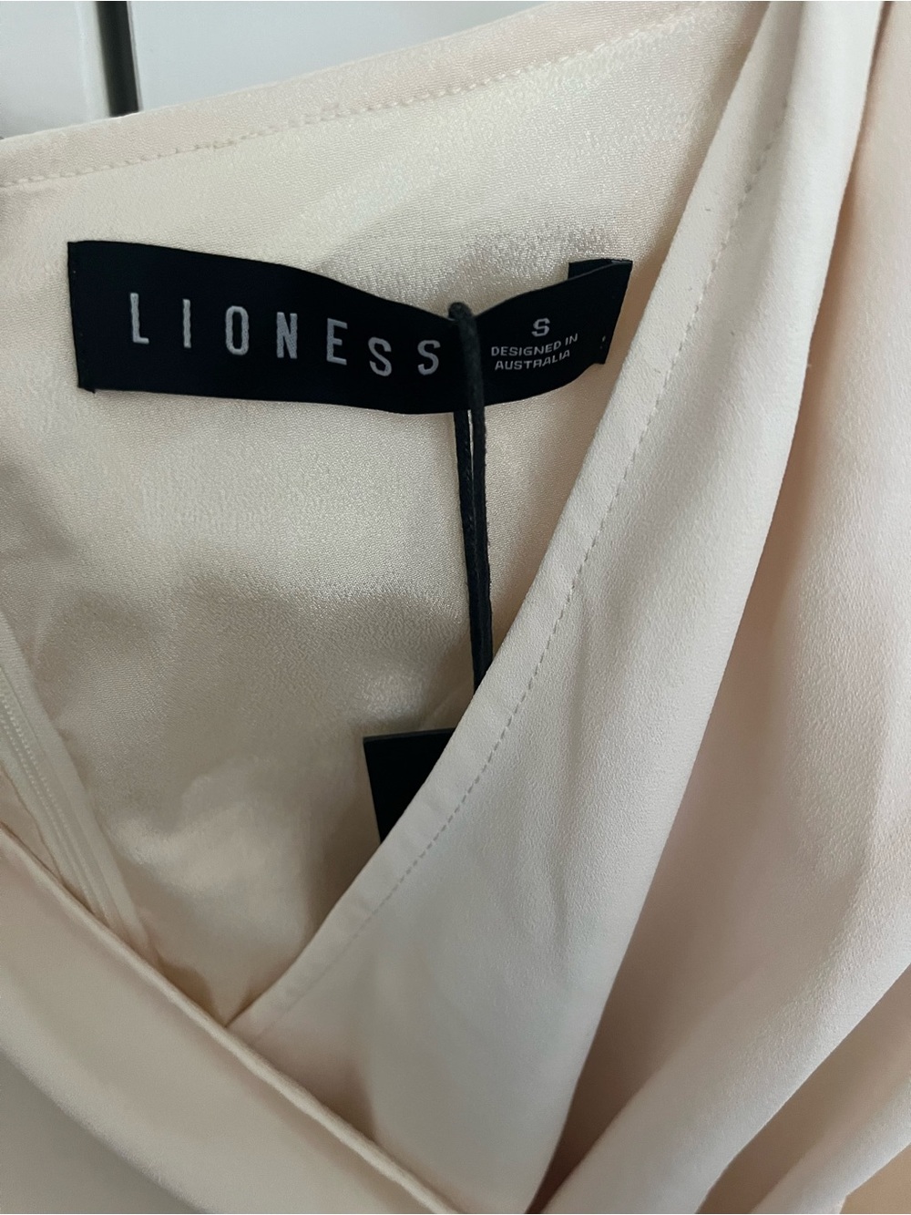 Lioness Cream Asymmetrical Cutout Mini Dress NWT - Picture 3 of 5